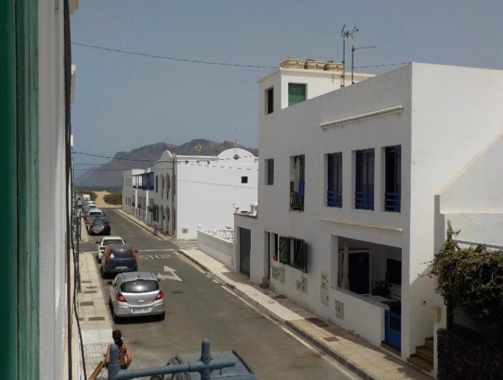 Appartamento Coqueto Apto Eila 100 Metros Playa Wifi Famara Esterno foto